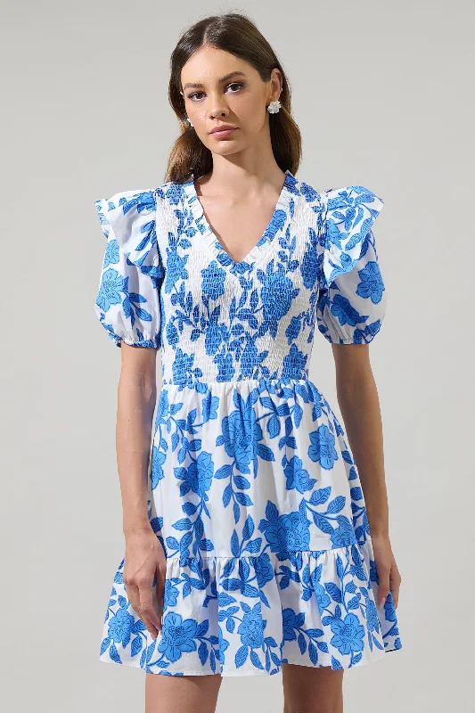 Animal print mini dresses for a bold statement Glantis Floral Leones Smocked Mini Dress Animal print mini dresses for a bold statement Glantis Floral Leones Smocked Mini Dress